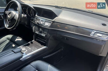 Седан Mercedes-Benz E-Class 2015 в 