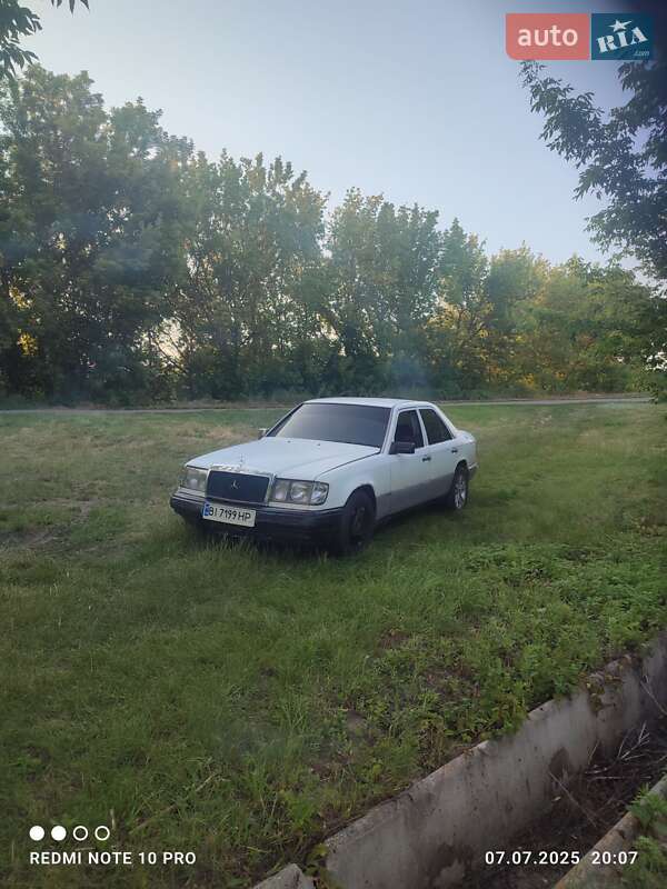 Mercedes-Benz E-Class 1990