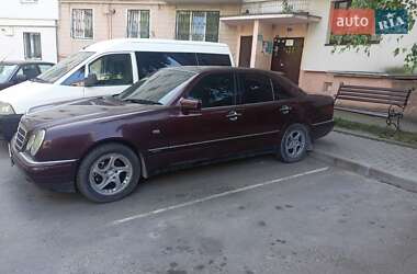 Седан Mercedes-Benz E-Class 1998 в Тернополі