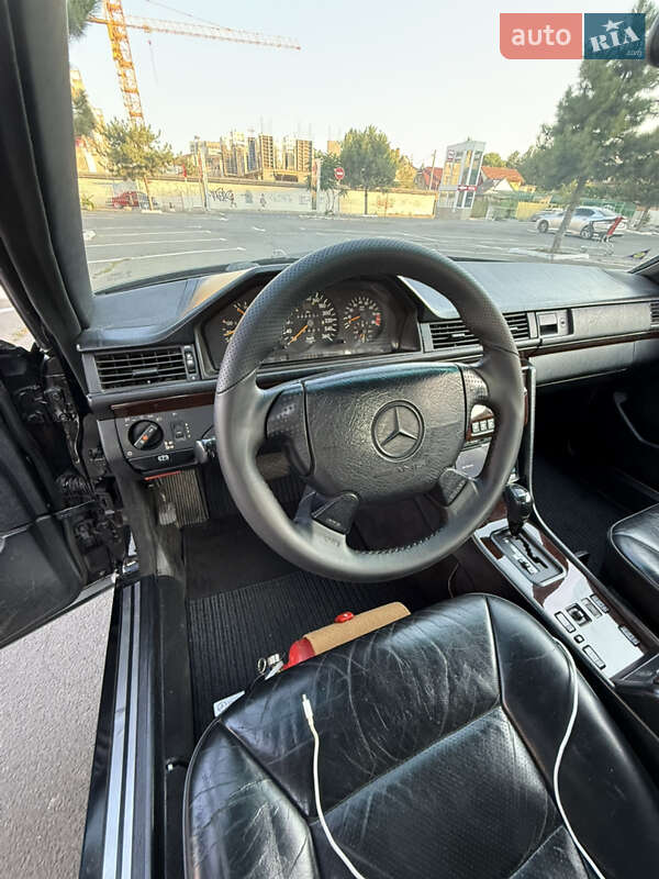 Купе Mercedes-Benz E-Class 1989 в Одесі