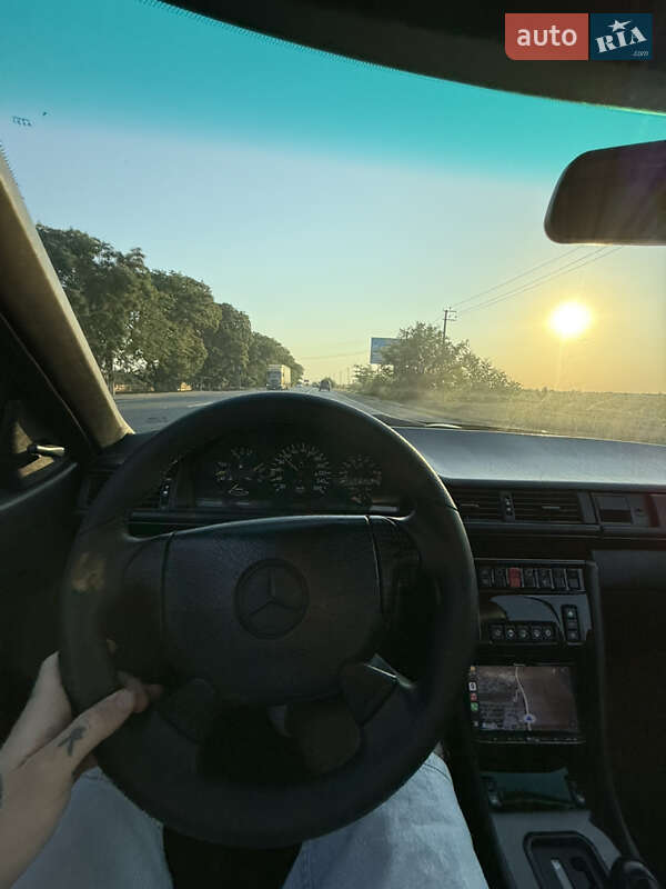 Купе Mercedes-Benz E-Class 1989 в Одесі