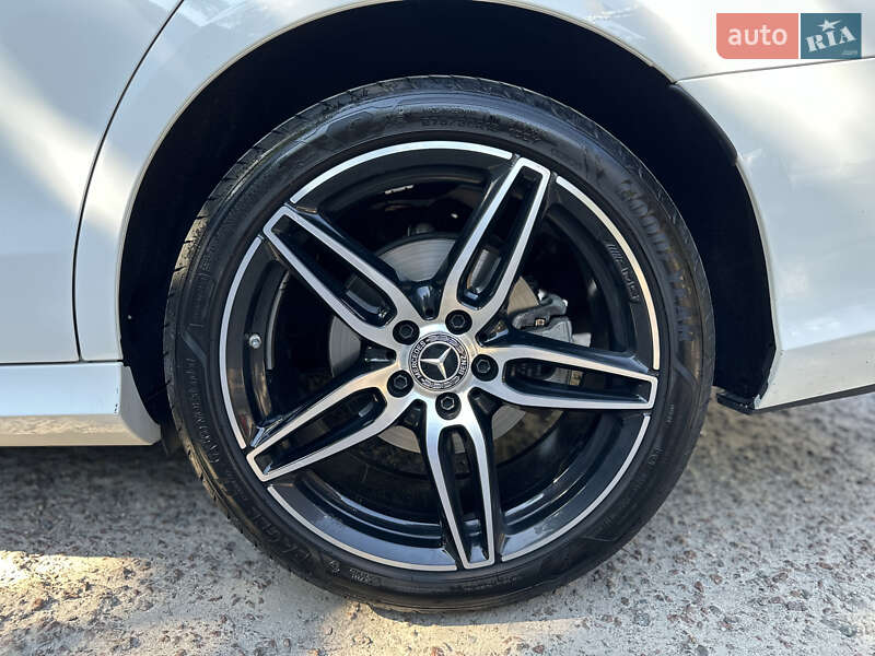 Седан Mercedes-Benz E-Class 2019 в Киеве