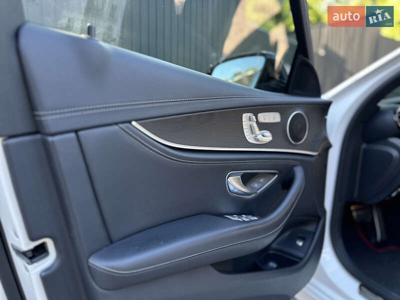Седан Mercedes-Benz E-Class 2019 в Киеве