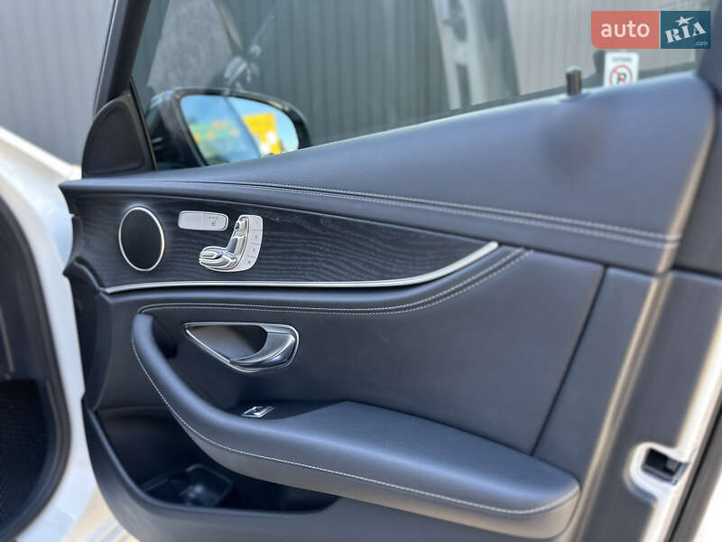 Седан Mercedes-Benz E-Class 2019 в Киеве
