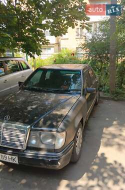 Седан Mercedes-Benz E-Class 1987 в Полтаві