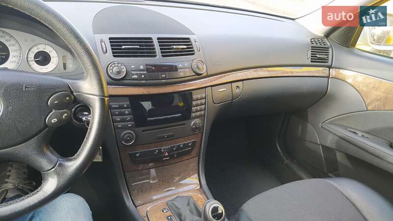 Седан Mercedes-Benz E-Class 2008 в Одессе