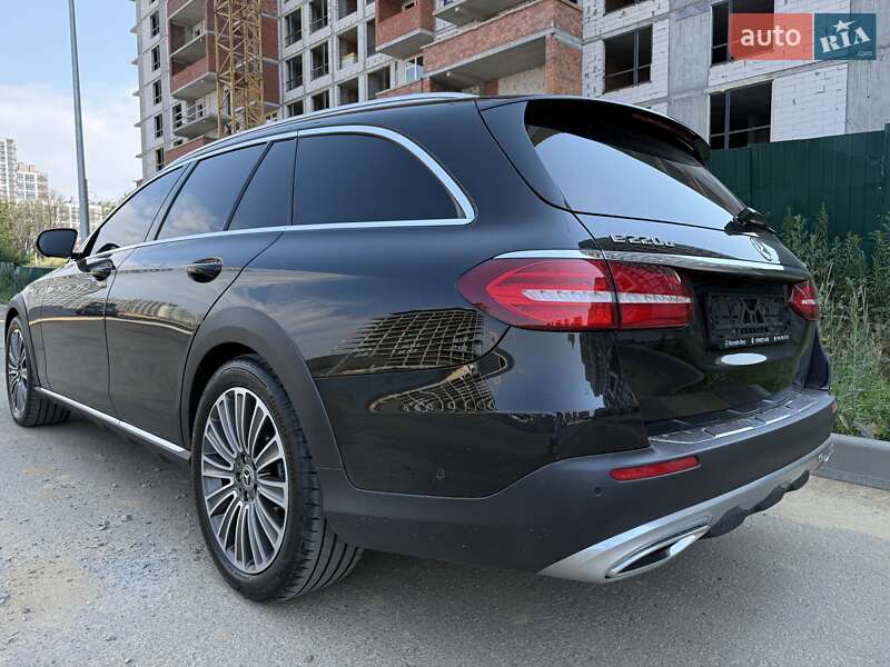 Универсал Mercedes-Benz E-Class 2018 в Киеве