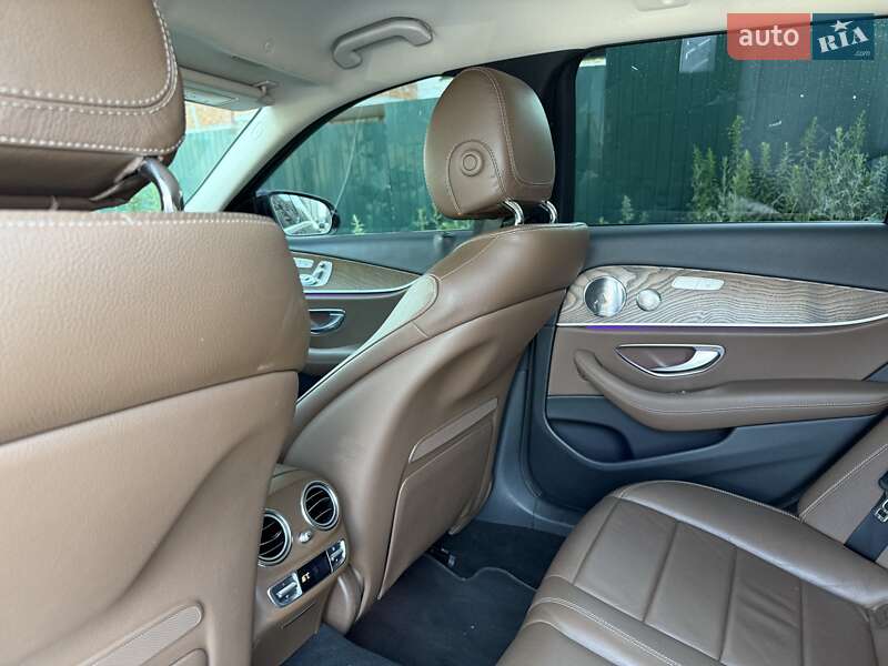 Универсал Mercedes-Benz E-Class 2018 в Киеве