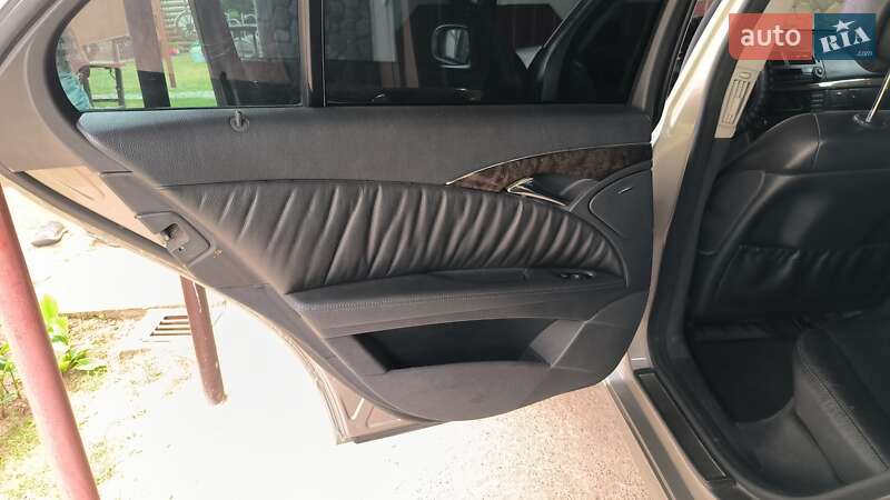 Седан Mercedes-Benz E-Class 2006 в Надворной