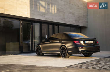 Седан Mercedes-Benz E-Class 2018 в 