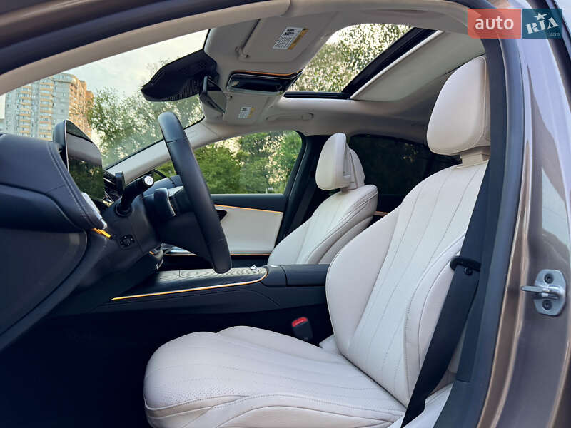 Седан Mercedes-Benz E-Class 2024 в Киеве