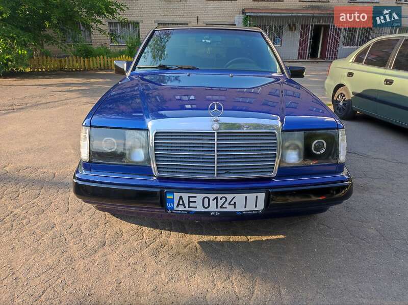 Mercedes-Benz E-Class 1986