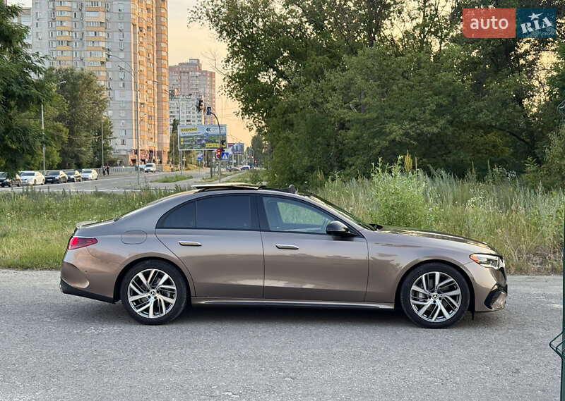 Седан Mercedes-Benz E-Class 2024 в Киеве