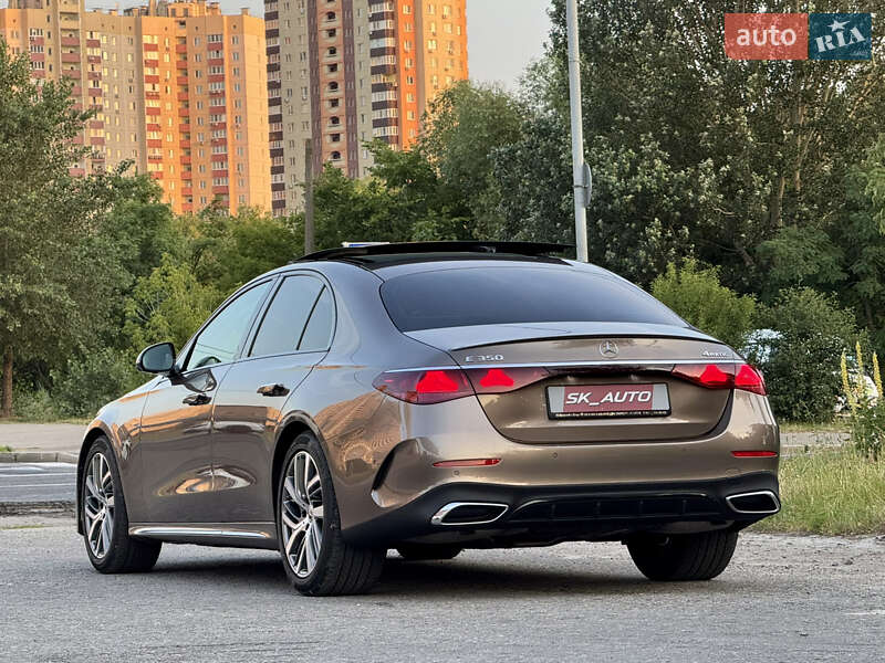 Седан Mercedes-Benz E-Class 2024 в Киеве