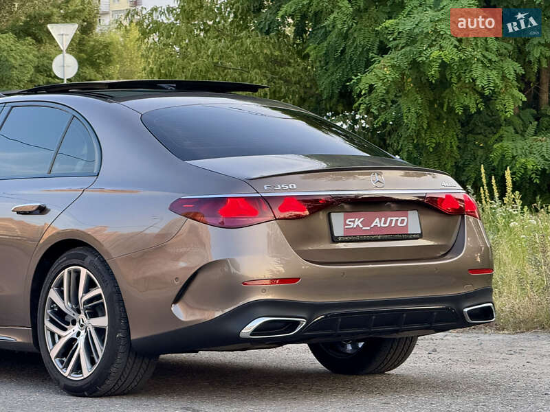 Седан Mercedes-Benz E-Class 2024 в Киеве