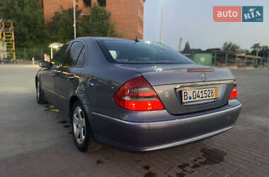 Седан Mercedes-Benz E-Class 2005 в 