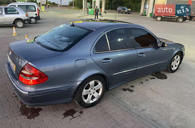 Седан Mercedes-Benz E-Class 2005 в 