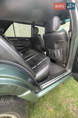 Седан Mercedes-Benz E-Class 1989 в 