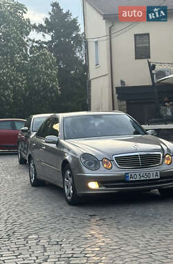 Седан Mercedes-Benz E-Class 2004 в Береговому
