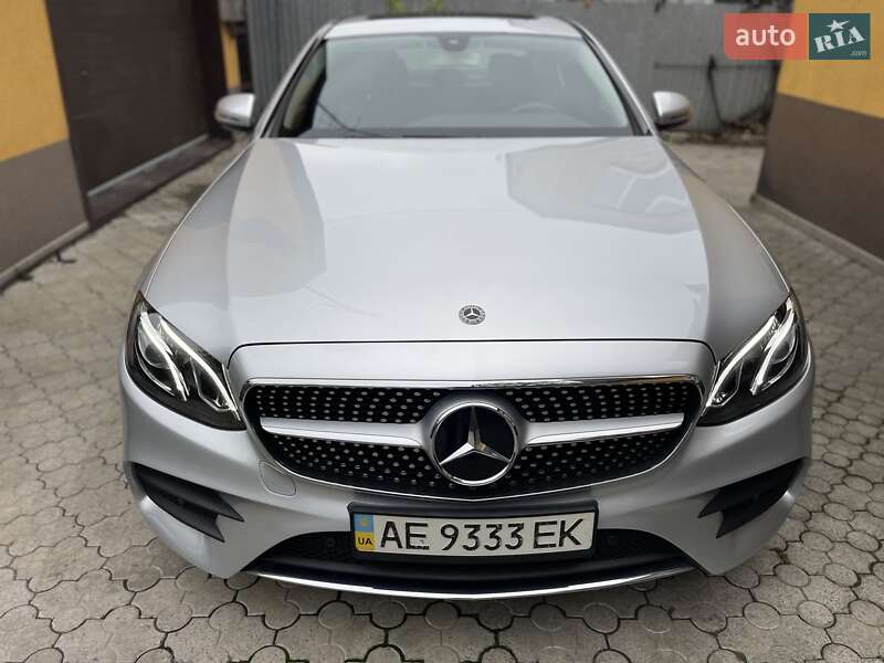 Седан Mercedes-Benz E-Class 2018 в Киеве