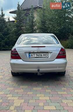 Седан Mercedes-Benz E-Class 2003 в 
