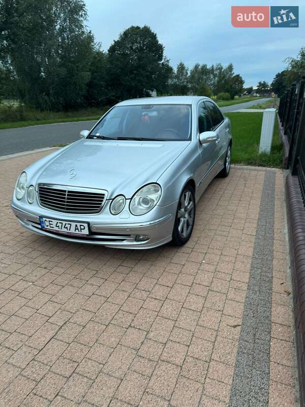 Mercedes-Benz E-Class 2005