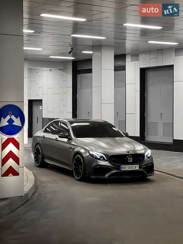 Седан Mercedes-Benz E-Class 2018 в Киеве