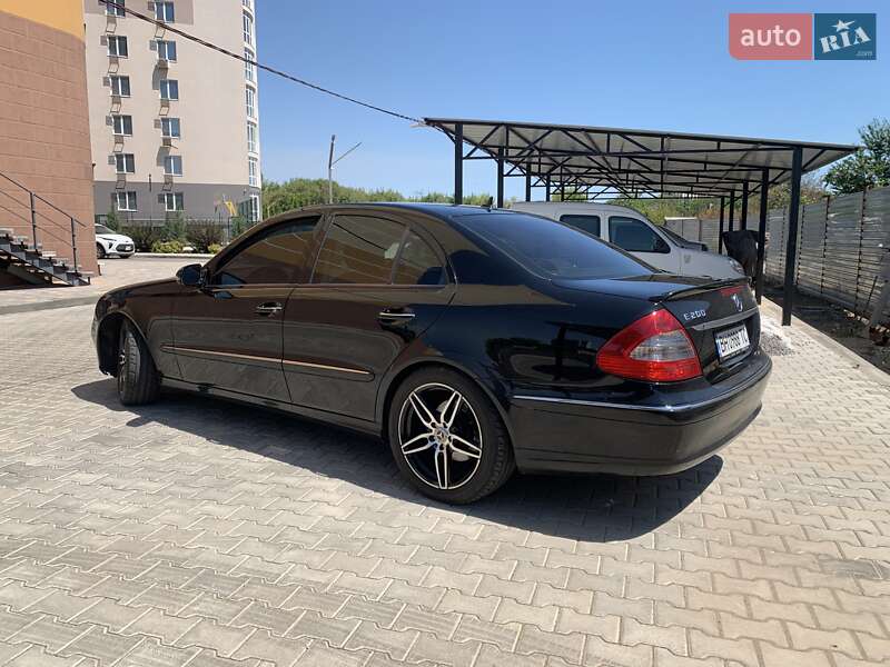 Седан Mercedes-Benz E-Class 2008 в Одессе