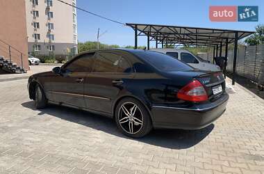 Седан Mercedes-Benz E-Class 2008 в 