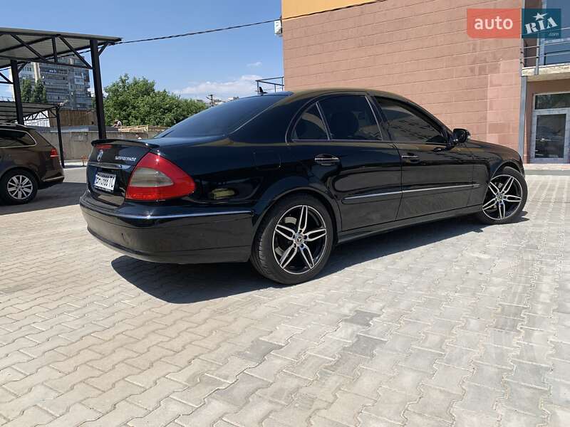 Седан Mercedes-Benz E-Class 2008 в Одессе