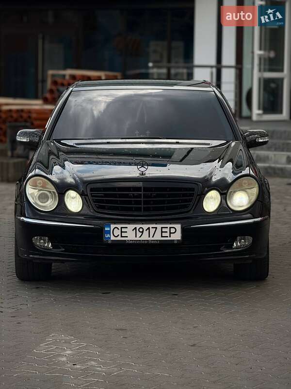 Седан Mercedes-Benz E-Class 2003 в Черновцах