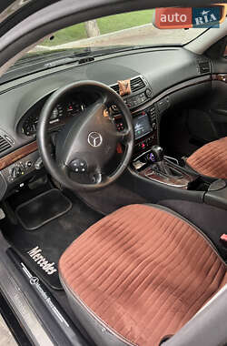 Седан Mercedes-Benz E-Class 2005 в 