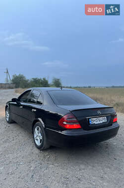 Седан Mercedes-Benz E-Class 2005 в 