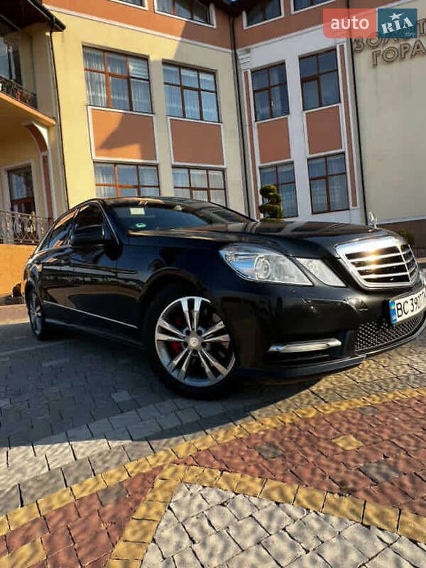 Седан Mercedes-Benz E-Class 2013 в Меденичах