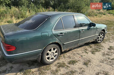 Седан Mercedes-Benz E-Class 1998 в 