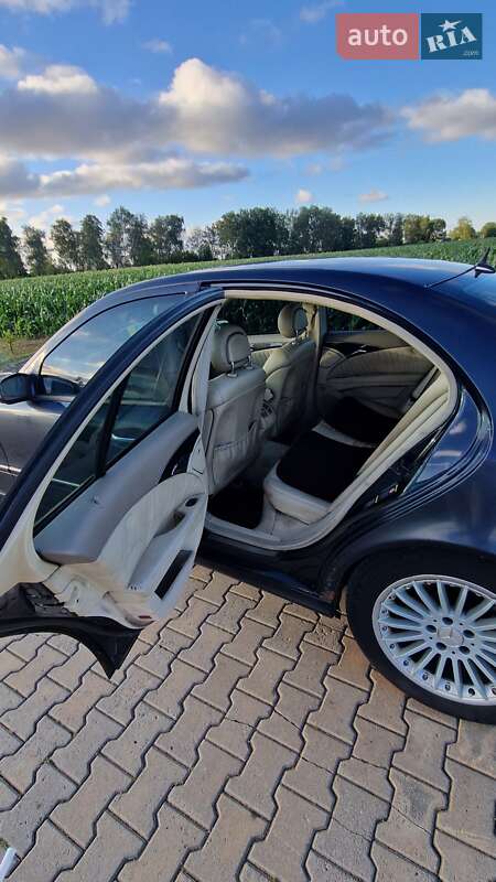 Седан Mercedes-Benz E-Class 2003 в Липовце