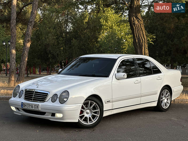 Седан Mercedes-Benz E-Class 2000 в Николаеве
