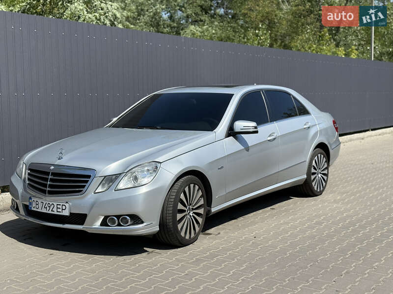 Седан Mercedes-Benz E-Class 2011 в Чернигове фото 5 Седан Mercedes-Benz E-Class 2011 в Чернигове