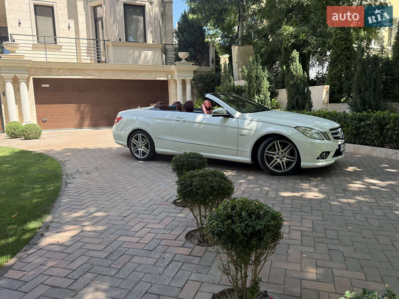 Кабриолет Mercedes-Benz E-Class 2011 в Одессе
