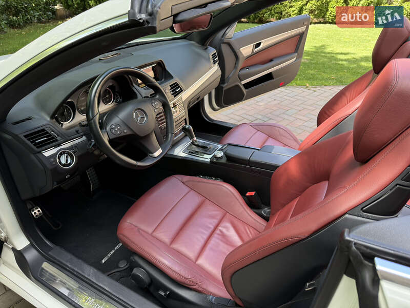 Кабриолет Mercedes-Benz E-Class 2011 в Одессе