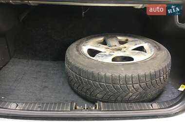 Седан Mercedes-Benz E-Class 2003 в 