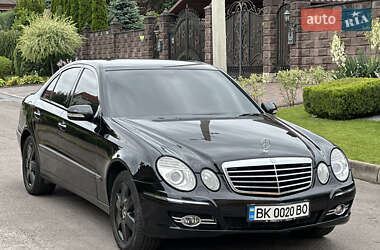 Седан Mercedes-Benz E-Class 2007 в Рівному