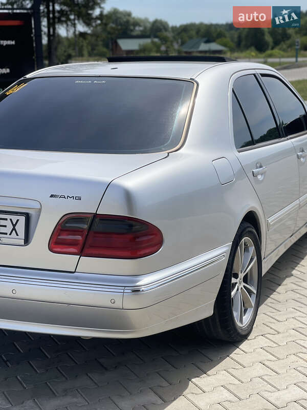 Седан Mercedes-Benz E-Class 1999 в Чернівцях