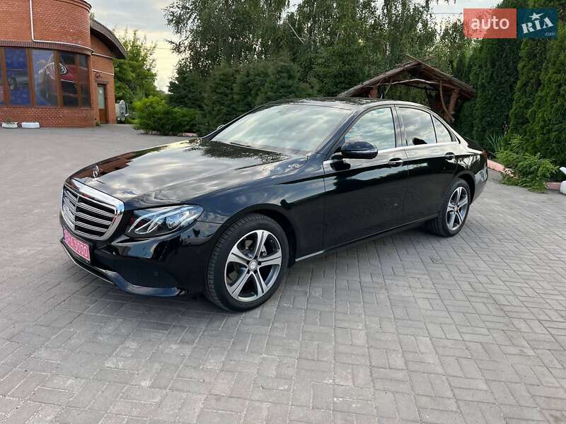 Седан Mercedes-Benz E-Class 2018 в Дубно