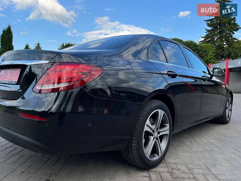 Седан Mercedes-Benz E-Class 2018 в Дубно