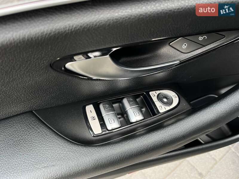 Седан Mercedes-Benz E-Class 2018 в Дубно