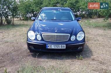 Седан Mercedes-Benz E-Class 2002 в 