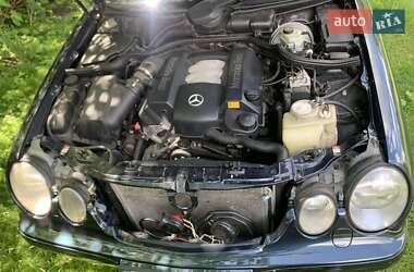 Седан Mercedes-Benz E-Class 2000 в 
