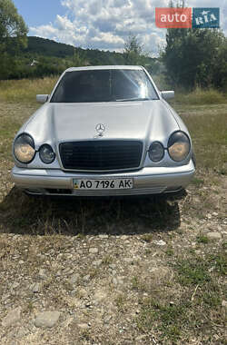 Седан Mercedes-Benz E-Class 1999 в Ужгороде