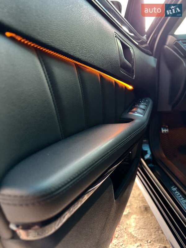 Седан Mercedes-Benz E-Class 2012 в Черновцах
